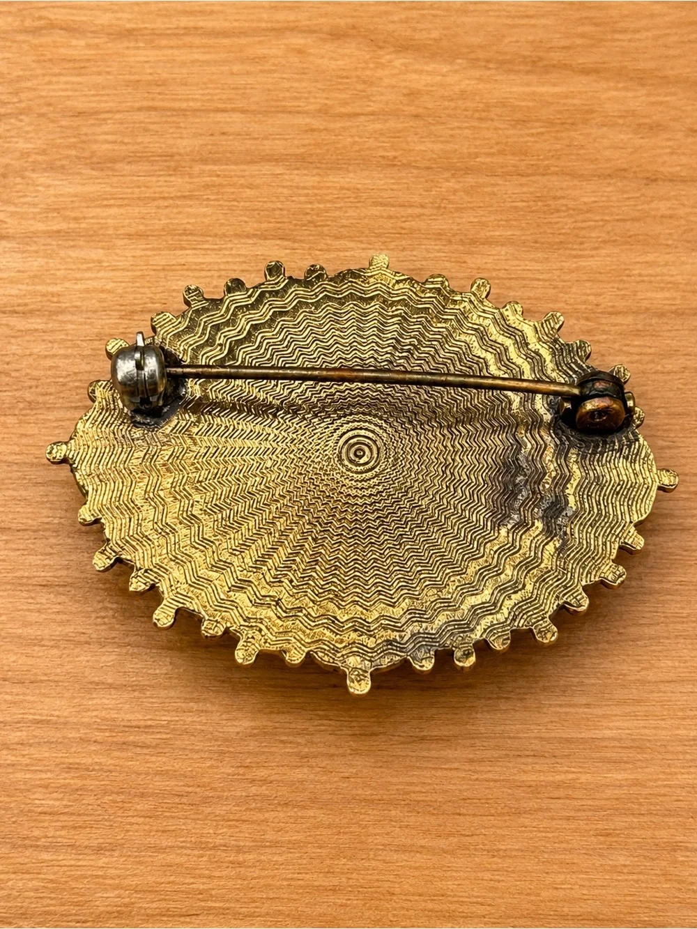 Vintage Gold Tone Opalescent Cabochon Pearl Filigree Brooch Ornate Victorian